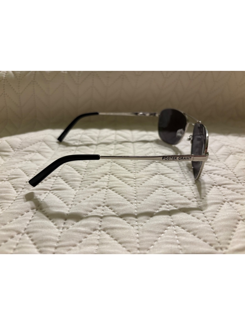 #26 Foster Grant Men's Polarized Sunglasses - Picture 5 of 6